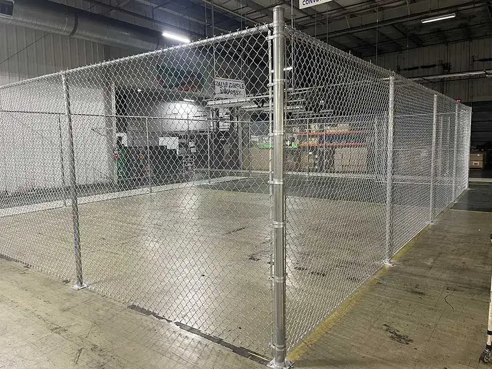 Galvanized chain link enclosure repair