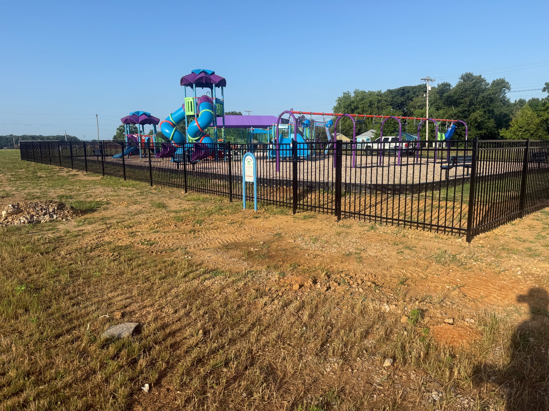 Aluminum fence installation in Franklin